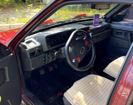 Красный ВАЗ 21099, объемом двигателя 1.5 л и пробегом 300 тыс. км за 1350 $, фото 2 на Automoto.ua