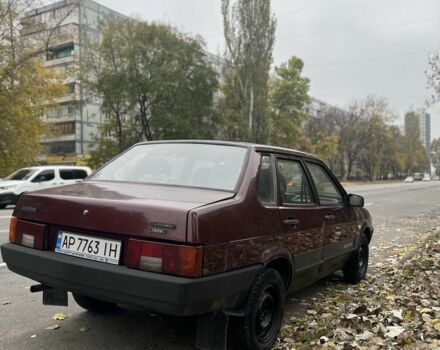 Красный ВАЗ 21099, объемом двигателя 1.5 л и пробегом 100 тыс. км за 798 $, фото 3 на Automoto.ua