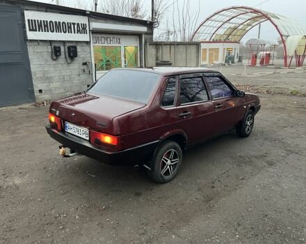 Красный ВАЗ 21099, объемом двигателя 1.5 л и пробегом 200 тыс. км за 1542 $, фото 2 на Automoto.ua