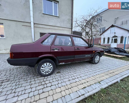 Красный ВАЗ 21099, объемом двигателя 1.6 л и пробегом 140 тыс. км за 1650 $, фото 2 на Automoto.ua