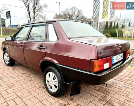 Красный ВАЗ 21099, объемом двигателя 1.5 л и пробегом 375 тыс. км за 1700 $, фото 4 на Automoto.ua