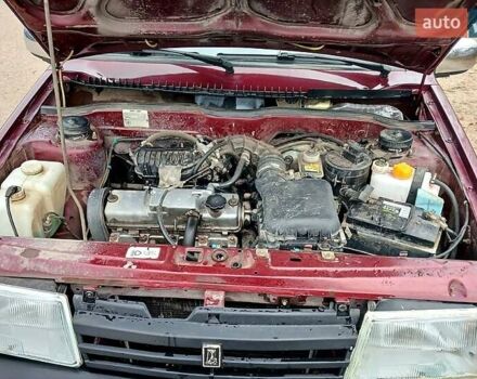 Красный ВАЗ 21099, объемом двигателя 1.6 л и пробегом 224 тыс. км за 2000 $, фото 2 на Automoto.ua
