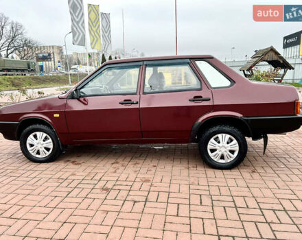 Красный ВАЗ 21099, объемом двигателя 1.5 л и пробегом 375 тыс. км за 1700 $, фото 5 на Automoto.ua