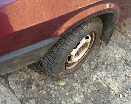 Червоний ВАЗ 21099, об'ємом двигуна 1.6 л та пробігом 200 тис. км за 2000 $, фото 2 на Automoto.ua