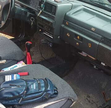 Красный ВАЗ 21099, объемом двигателя 1.5 л и пробегом 335 тыс. км за 2800 $, фото 5 на Automoto.ua