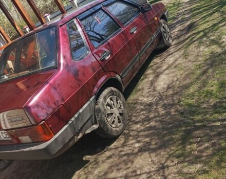 Красный ВАЗ 21099, объемом двигателя 1.6 л и пробегом 170 тыс. км за 2384 $, фото 3 на Automoto.ua