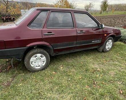 Красный ВАЗ 21099, объемом двигателя 1.6 л и пробегом 200 тыс. км за 2000 $, фото 2 на Automoto.ua