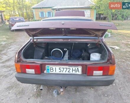 Красный ВАЗ 21099, объемом двигателя 1.6 л и пробегом 157 тыс. км за 2000 $, фото 4 на Automoto.ua