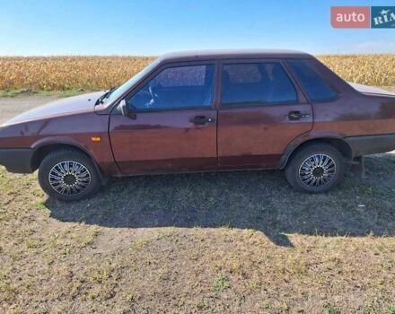 Красный ВАЗ 21099, объемом двигателя 1.6 л и пробегом 157 тыс. км за 2000 $, фото 11 на Automoto.ua