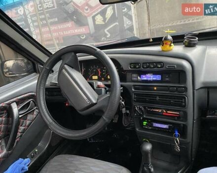 Красный ВАЗ 21099, объемом двигателя 1.6 л и пробегом 270 тыс. км за 2200 $, фото 3 на Automoto.ua