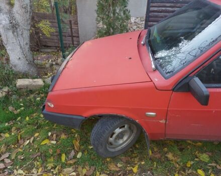 Красный ВАЗ 21099, объемом двигателя 1.5 л и пробегом 90 тыс. км за 716 $, фото 2 на Automoto.ua