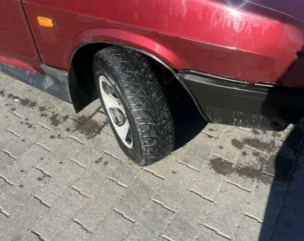 Красный ВАЗ 21099, объемом двигателя 1.5 л и пробегом 350 тыс. км за 1000 $, фото 2 на Automoto.ua