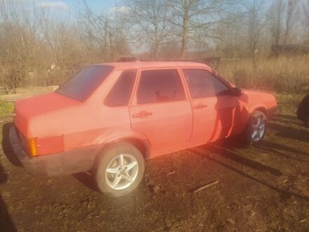 ВАЗ 21099 1985 у Бердичеве на Automoto.ua Червоний ВАЗ 21099, об'ємом двигуна 0 л та пробігом 100 тис. км за 725 $, фото 1 на Automoto.ua