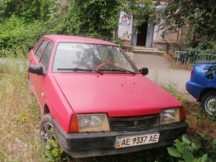 ВАЗ 21099 1990 в Кривом Роге на Automoto.ua Красный ВАЗ 21099, объемом двигателя 0 л и пробегом 2 тыс. км за 723 $, фото 1 на Automoto.ua