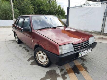 ВАЗ 21099 1992 у Тернополі на Automoto.ua Червоний ВАЗ 21099, об'ємом двигуна 1.5 л та пробігом 300 тис. км за 650 $, фото 1 на Automoto.ua