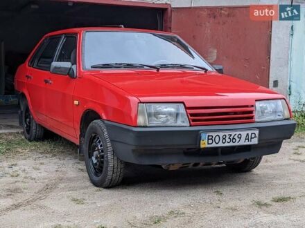 ВАЗ 21099 1992 у Тернополі на Automoto.ua Червоний ВАЗ 21099, об'ємом двигуна 1.5 л та пробігом 300 тис. км за 1999 $, фото 1 на Automoto.ua