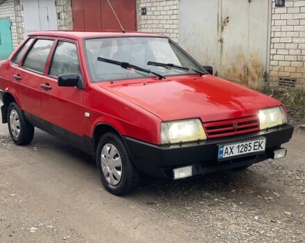 Красный ВАЗ 21099, объемом двигателя 1.5 л и пробегом 250 тыс. км за 880 $, фото 1 на Automoto.ua