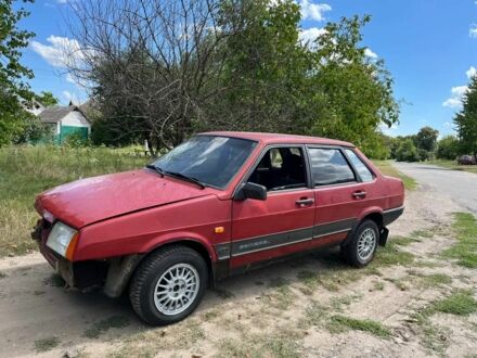 ВАЗ 21099 1993 у Христиновке на Automoto.ua Червоний ВАЗ 21099, об'ємом двигуна 0 л та пробігом 100 тис. км за 700 $, фото 1 на Automoto.ua
