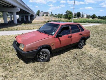 ВАЗ 21099 1994 у Вознесенске на Automoto.ua Червоний ВАЗ 21099, об'ємом двигуна 0 л та пробігом 111 тис. км за 750 $, фото 1 на Automoto.ua