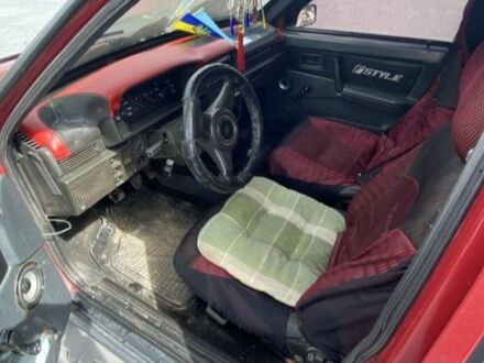 ВАЗ 21099 1994 у Тернополі на Automoto.ua Червоний ВАЗ 21099, об'ємом двигуна 1.5 л та пробігом 2 тис. км за 550 $, фото 1 на Automoto.ua