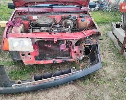 Красный ВАЗ 21099, объемом двигателя 1.3 л и пробегом 300 тыс. км за 500 $, фото 1 на Automoto.ua