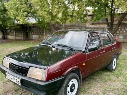 Красный ВАЗ 21099, объемом двигателя 0 л и пробегом 9 тыс. км за 886 $, фото 1 на Automoto.ua