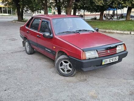Красный ВАЗ 21099, объемом двигателя 1.5 л и пробегом 200 тыс. км за 1000 $, фото 1 на Automoto.ua