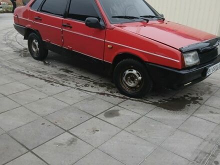 Красный ВАЗ 21099, объемом двигателя 1.5 л и пробегом 250 тыс. км за 650 $, фото 1 на Automoto.ua