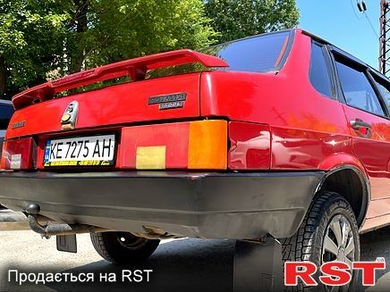 ВАЗ 21099 1995 у Дніпро (Дніпропетровську) на Automoto.ua Червоний ВАЗ 21099, об'ємом двигуна 1.5 л та пробігом 377 тис. км за 1500 $, фото 1 на Automoto.ua