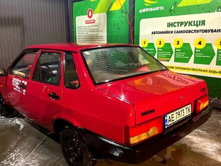 Красный ВАЗ 21099, объемом двигателя 1.5 л и пробегом 91 тыс. км за 1100 $, фото 1 на Automoto.ua