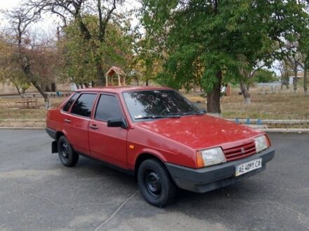 Красный ВАЗ 21099, объемом двигателя 1 л и пробегом 123 тыс. км за 1100 $, фото 1 на Automoto.ua