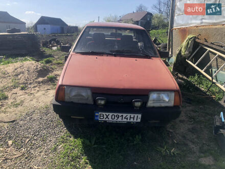 ВАЗ 21099 1996 у Хмельницькому на Automoto.ua Червоний ВАЗ 21099, об'ємом двигуна 1.5 л та пробігом 160 тис. км за 700 $, фото 1 на Automoto.ua