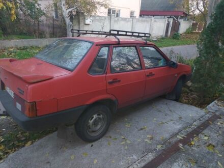 ВАЗ 21099 1998 у Одесі на Automoto.ua Червоний ВАЗ 21099, об'ємом двигуна 1.5 л та пробігом 90 тис. км за 716 $, фото 1 на Automoto.ua