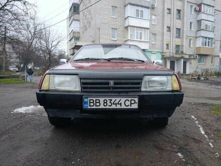 Красный ВАЗ 21099, объемом двигателя 1.5 л и пробегом 300 тыс. км за 1400 $, фото 1 на Automoto.ua
