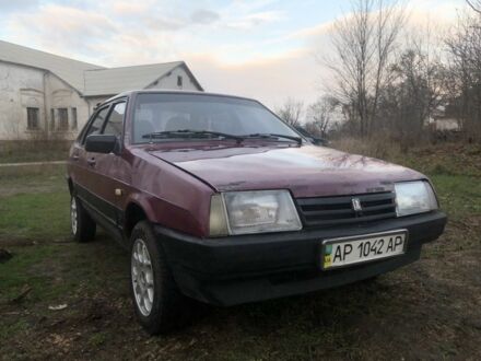 Красный ВАЗ 21099, объемом двигателя 1.5 л и пробегом 250 тыс. км за 1150 $, фото 1 на Automoto.ua