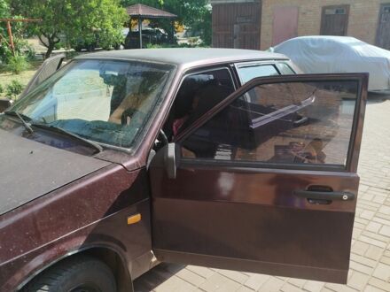 ВАЗ 21099 2003 у Кривому Розі на Automoto.ua Червоний ВАЗ 21099, об'ємом двигуна 1.5 л та пробігом 126 тис. км за 1200 $, фото 1 на Automoto.ua