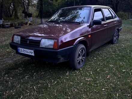 Красный ВАЗ 21099, объемом двигателя 1.5 л и пробегом 200 тыс. км за 1900 $, фото 1 на Automoto.ua