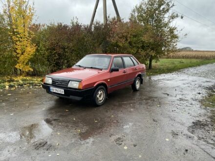 Красный ВАЗ 21099, объемом двигателя 1.5 л и пробегом 300 тыс. км за 800 $, фото 1 на Automoto.ua