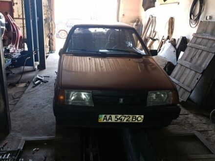 Красный ВАЗ 21099, объемом двигателя 1.5 л и пробегом 203 тыс. км за 450 $, фото 1 на Automoto.ua