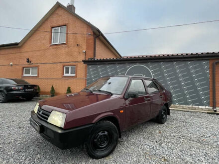 Красный ВАЗ 21099, объемом двигателя 1.5 л и пробегом 250 тыс. км за 2350 $, фото 1 на Automoto.ua