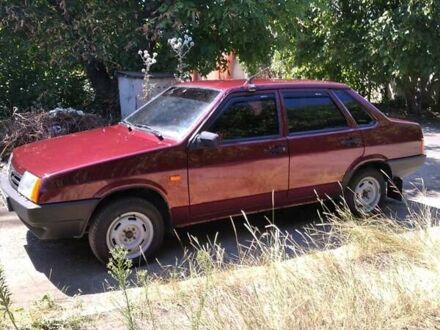 Красный ВАЗ 21099, объемом двигателя 1.5 л и пробегом 20 тыс. км за 3900 $, фото 1 на Automoto.ua