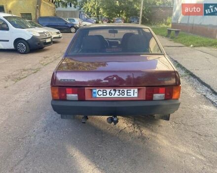 Красный ВАЗ 21099, объемом двигателя 1.5 л и пробегом 210 тыс. км за 1500 $, фото 1 на Automoto.ua