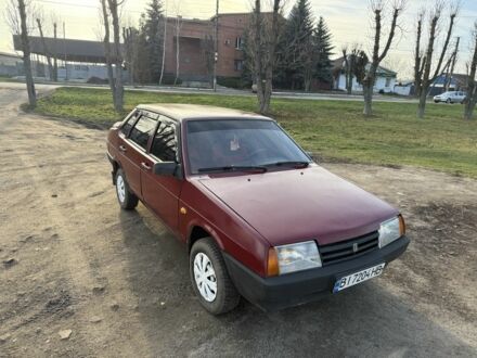 Красный ВАЗ 21099, объемом двигателя 1.6 л и пробегом 200 тыс. км за 1500 $, фото 1 на Automoto.ua