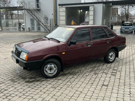 ВАЗ 21099 2008 в Староконстантинов на Automoto.ua Красный ВАЗ 21099, объемом двигателя 1.6 л и пробегом 151 тыс. км за 2000 $, фото 1 на Automoto.ua