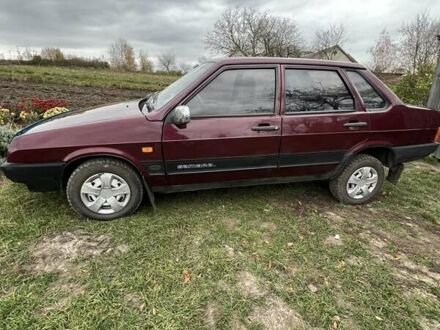 Красный ВАЗ 21099, объемом двигателя 1.6 л и пробегом 200 тыс. км за 2000 $, фото 1 на Automoto.ua