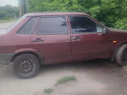 Красный ВАЗ 21099, объемом двигателя 1.6 л и пробегом 400 тыс. км за 1321 $, фото 1 на Automoto.ua