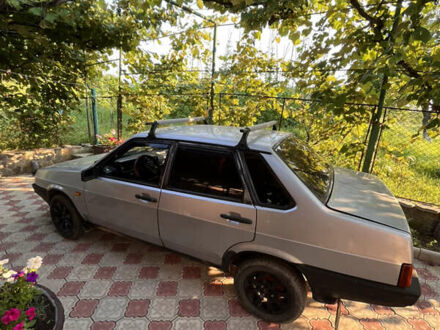ВАЗ 21099 2001 у Сваляве на Automoto.ua ВАЗ 21099, об'ємом двигуна 0 л та пробігом 150 тис. км за 1500 $, фото 1 на Automoto.ua