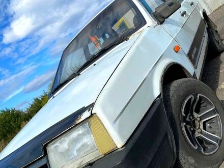 ВАЗ 21099 2002 в Александровке на Automoto.ua ВАЗ 21099, объемом двигателя 1.5 л и пробегом 200 тыс. км за 900 $, фото 1 на Automoto.ua