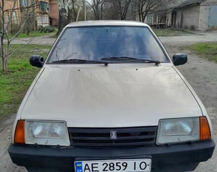 Желтый ВАЗ 21099, объемом двигателя 1.5 л и пробегом 181 тыс. км за 1800 $, фото 1 на Automoto.ua