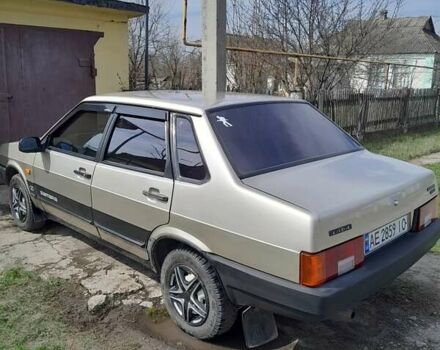 Желтый ВАЗ 21099, объемом двигателя 1.5 л и пробегом 181 тыс. км за 1800 $, фото 4 на Automoto.ua